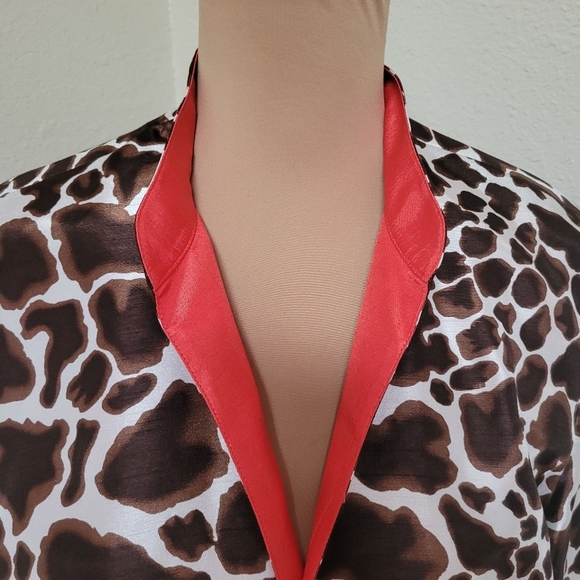 Chico's Giraffe Print Jacket With Orange Lining - Picture 3 of 6